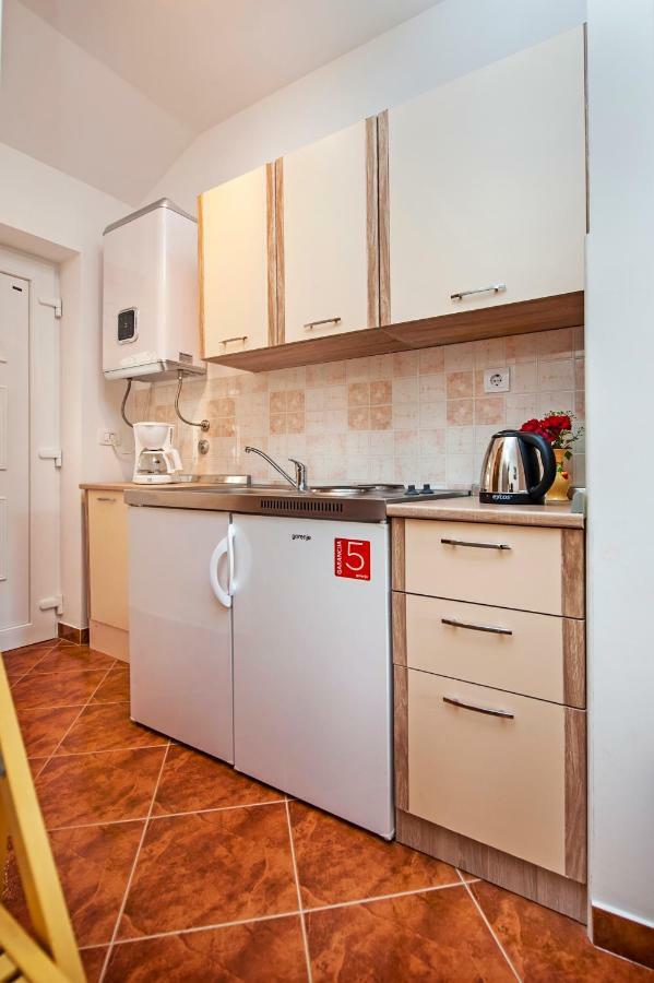 Ana Apartman *