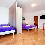 Apartments Ana